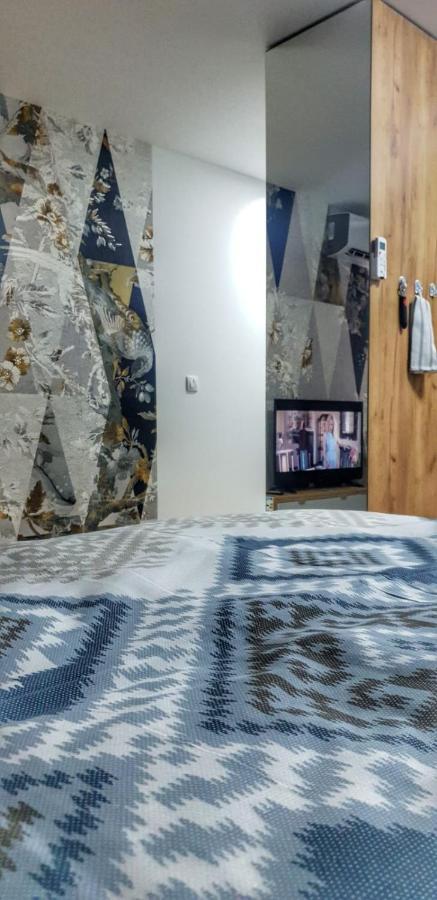Identity By Nights & Smiles Apartment Tuzla Exterior photo