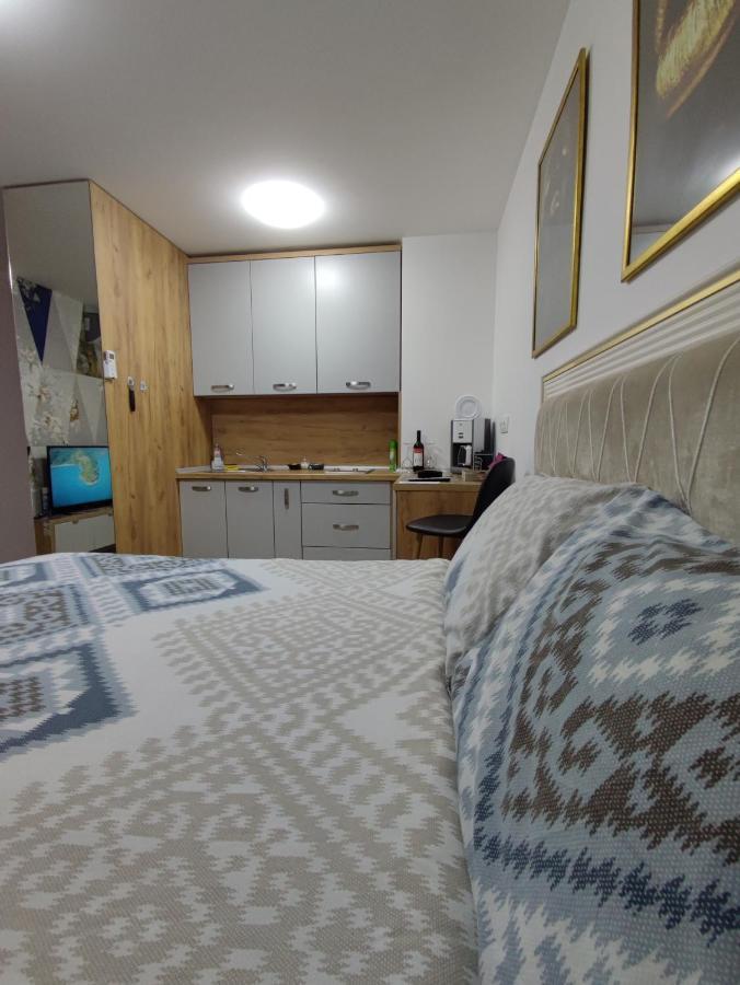 Identity By Nights & Smiles Apartment Tuzla Exterior photo