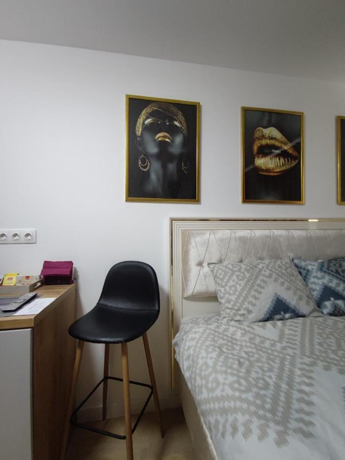 Identity By Nights & Smiles Apartment Tuzla Exterior photo